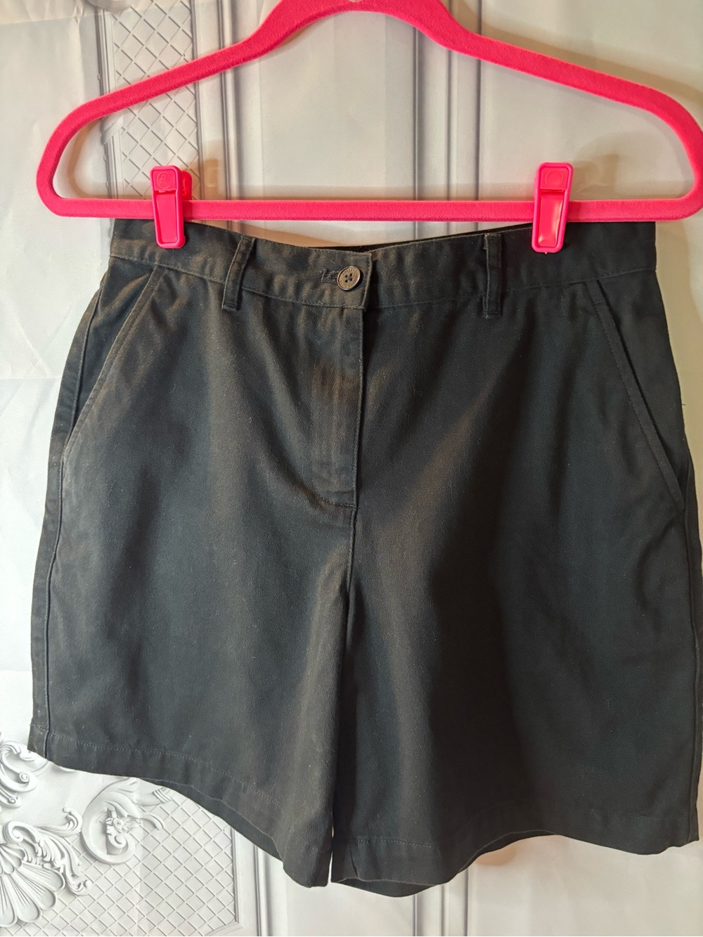 Ralph Lauren Women’s Classic Black Shorts – Size 4